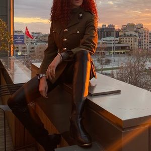 Vintage jacket looks like new